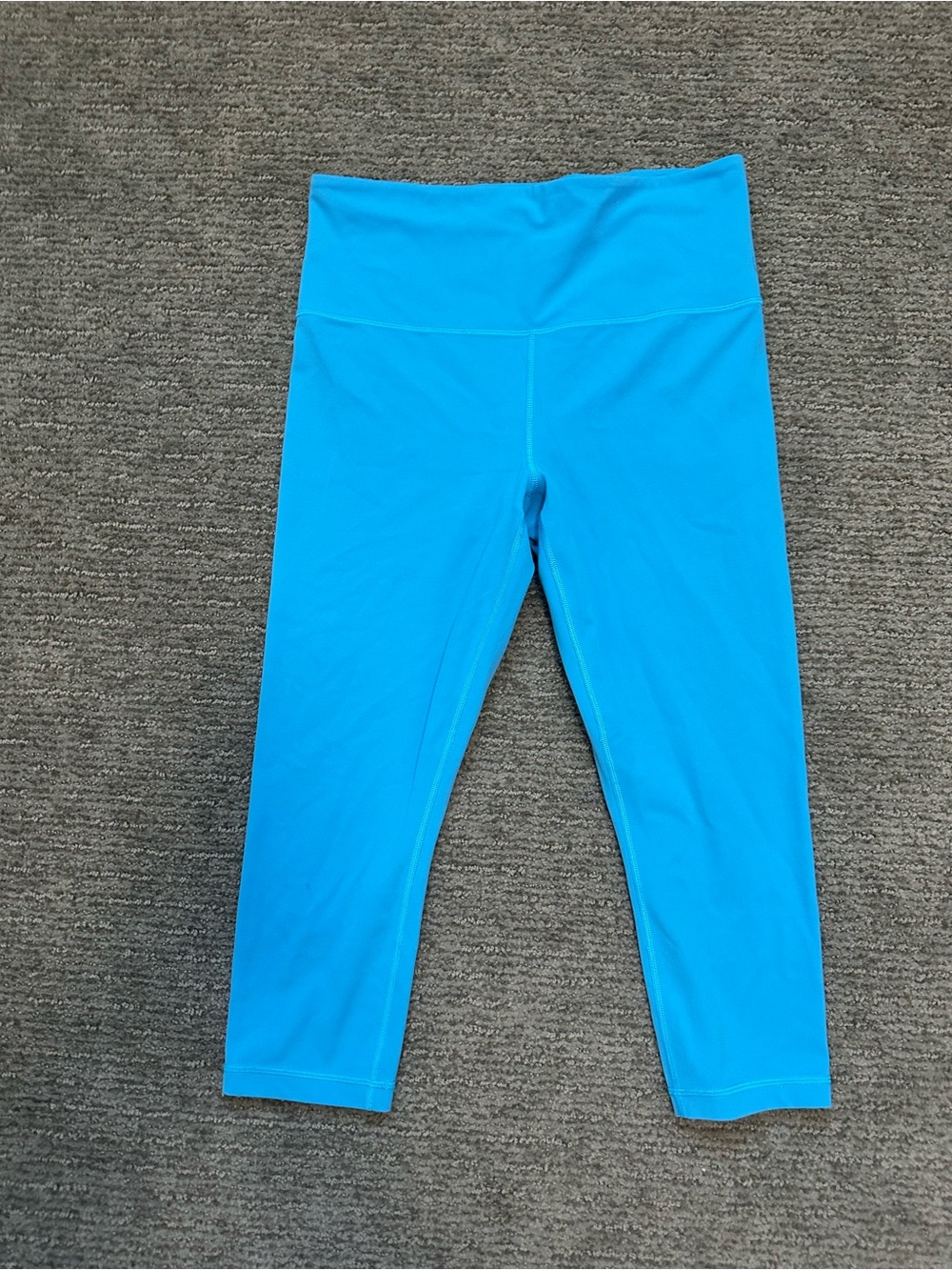Athleta Capri Leggings in Bright Turquoise